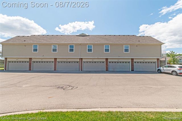 22080 Andover Drive 94, Macomb, MI 48042