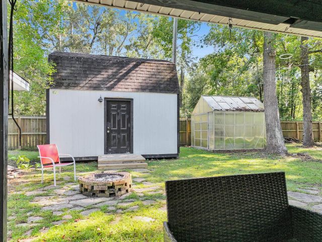 6125 Broadoak Street, Beaumont, TX 77713