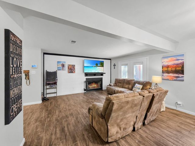 6125 Broadoak Street, Beaumont, TX 77713