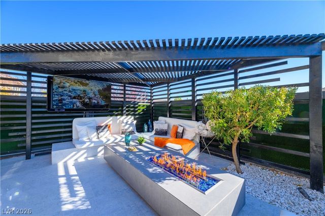 10605 Harvest Green Way, Las Vegas, NV 89135