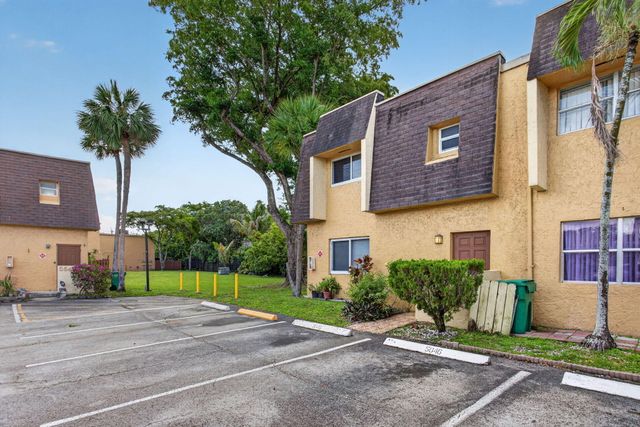5646 Blueberry Court 23, Lauderhill, FL 33313