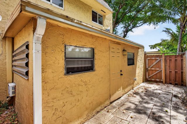 5646 Blueberry Court 23, Lauderhill, FL 33313