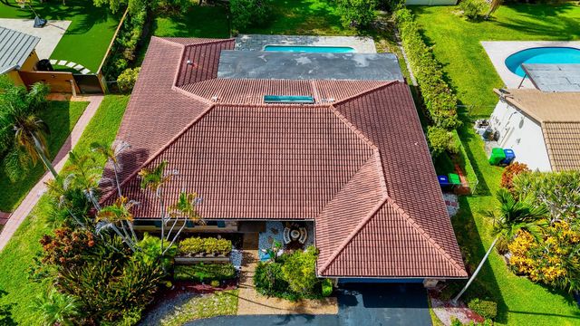 11020 NW 8th Ct, Coral Springs, FL 33071