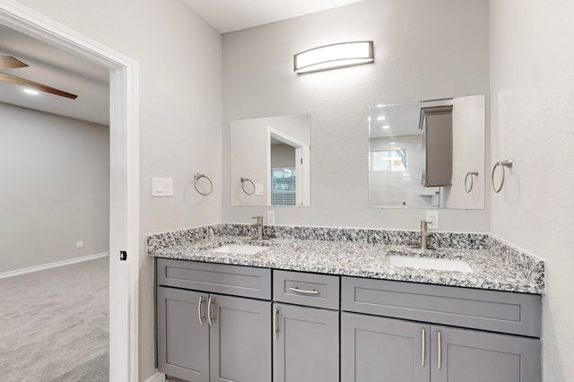 1938 Nomas Street, Dallas, TX 75212