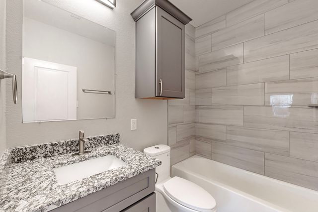 1938 Nomas Street, Dallas, TX 75212