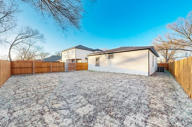 1938 Nomas Street, Dallas, TX 75212