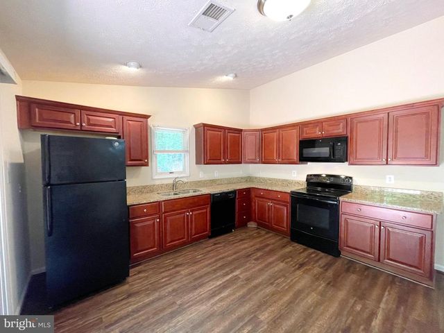 312 CLUBHOUSE DR, Lusby, MD 20657