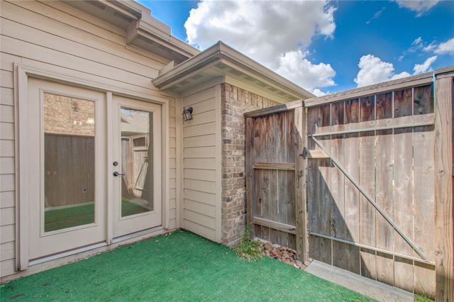 9238 Solvista Pass Lane, Houston, TX 77070