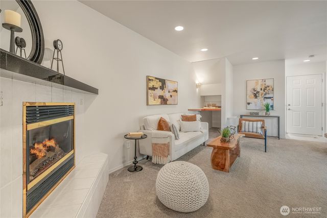 11627 NE 75th Street, Kirkland, WA 98033