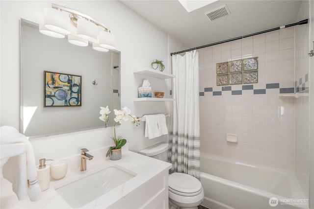 11627 NE 75th Street, Kirkland, WA 98033