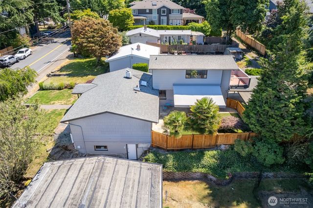 11627 NE 75th Street, Kirkland, WA 98033