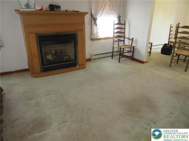 4363 Vista Drive, Lower Nazareth Twp, PA 18064