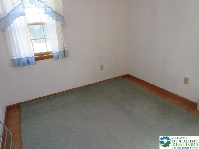 4363 Vista Drive, Lower Nazareth Twp, PA 18064