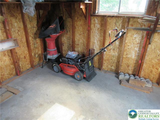 4363 Vista Drive, Lower Nazareth Twp, PA 18064