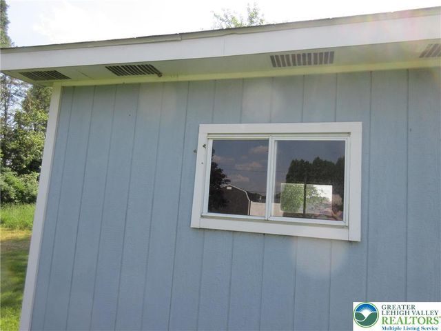 4363 Vista Drive, Lower Nazareth Twp, PA 18064