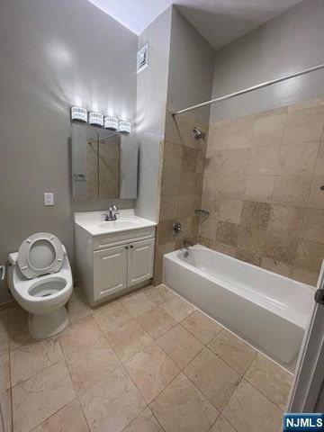 333 Willow Street 202, Teaneck, NJ 07666