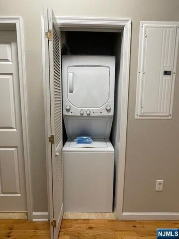 333 Willow Street 202, Teaneck, NJ 07666