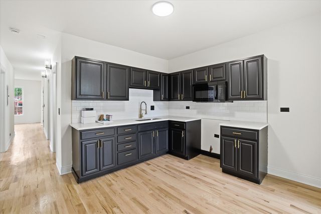 5415 S Hoyne Avenue 2, Chicago, IL 60609