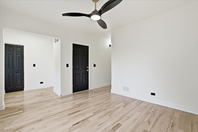 5415 S Hoyne Avenue 2, Chicago, IL 60609