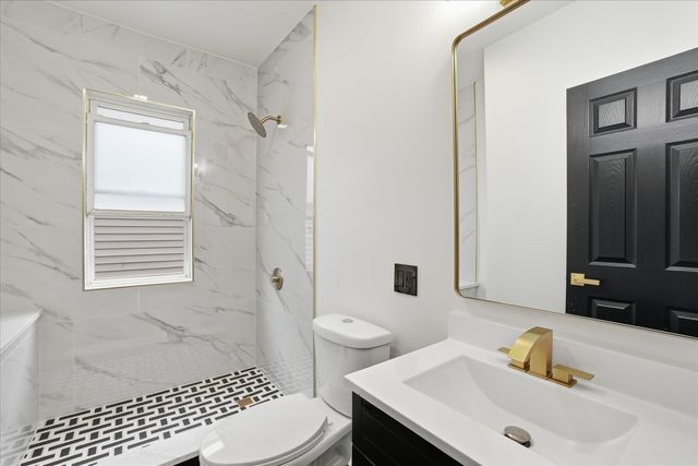 5415 S Hoyne Avenue 2, Chicago, IL 60609