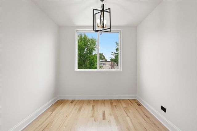 5415 S Hoyne Avenue 2, Chicago, IL 60609