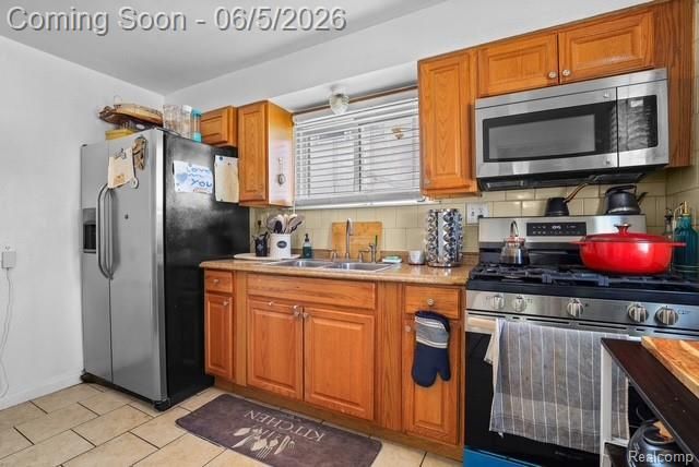 4873 Curtis Street, Dearborn, MI 48126