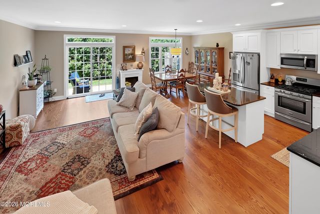 5 Victorian Court, West Long Branch, NJ 07764