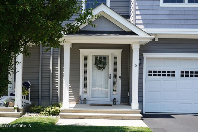 5 Victorian Court, West Long Branch, NJ 07764
