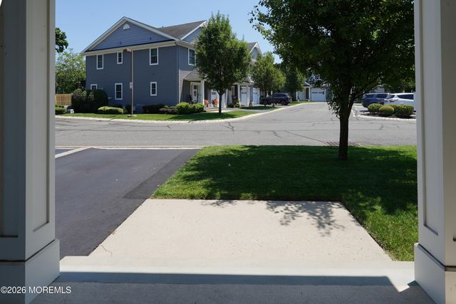 5 Victorian Court, West Long Branch, NJ 07764