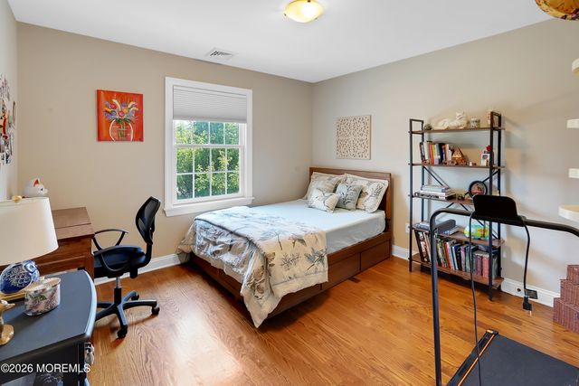 5 Victorian Court, West Long Branch, NJ 07764