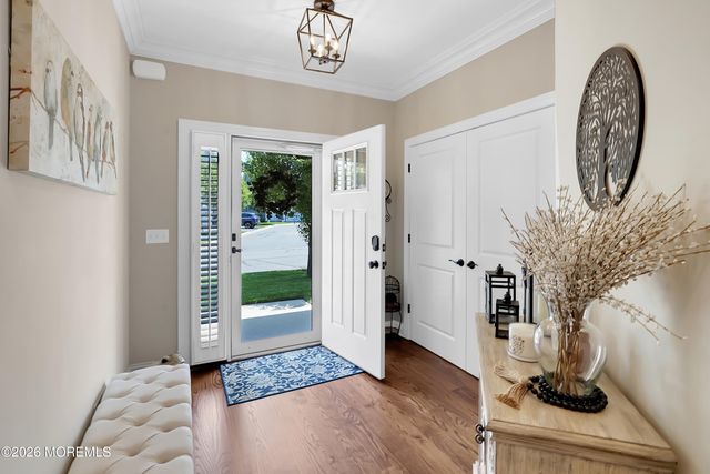 5 Victorian Court, West Long Branch, NJ 07764