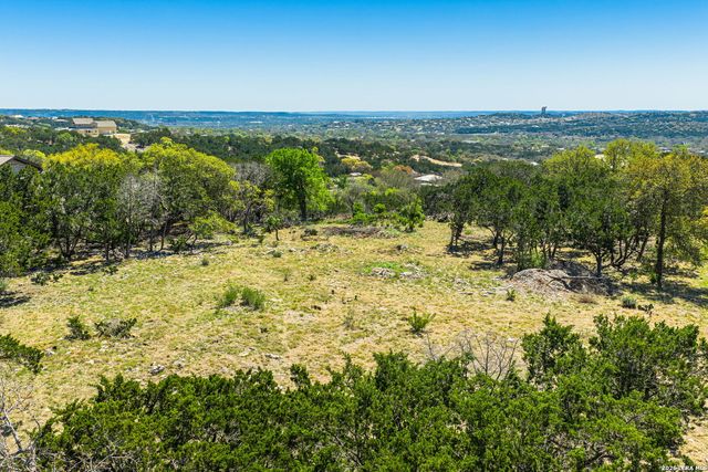 698 Rim Rock, Kerrville, TX 78028
