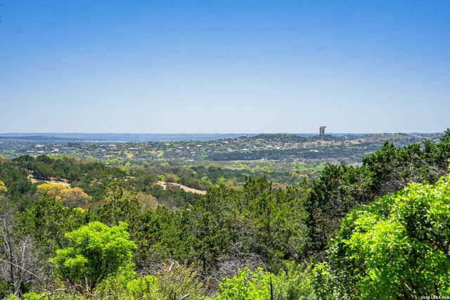 698 Rim Rock, Kerrville, TX 78028