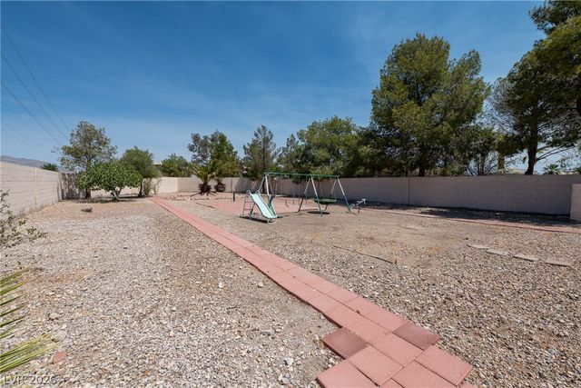 8332 Spring Arts Avenue, Las Vegas, NV 89129