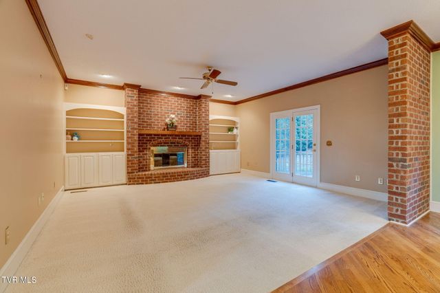1005 Huntington Court, Kingsport, TN 37660