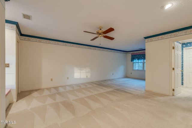 1005 Huntington Court, Kingsport, TN 37660