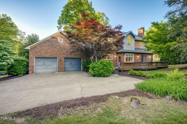 1005 Huntington Court, Kingsport, TN 37660