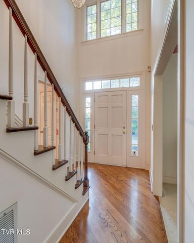 1005 Huntington Court, Kingsport, TN 37660