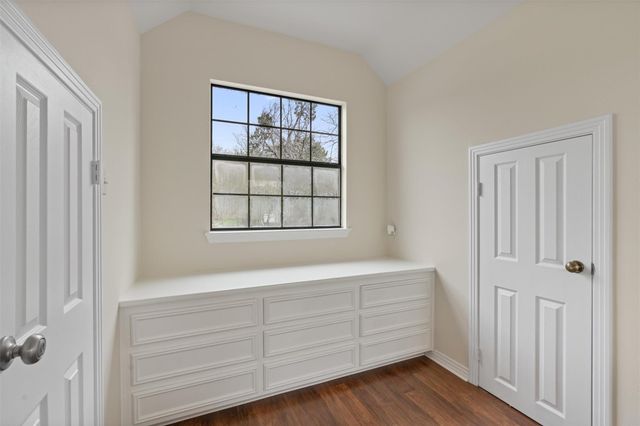 17511 E Darleen DR, Leander, TX 78641