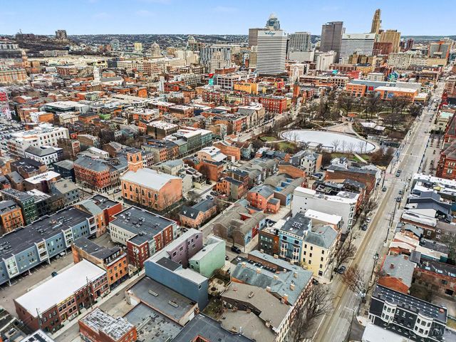 122 W Fifteenth Street, Cincinnati, OH 45202