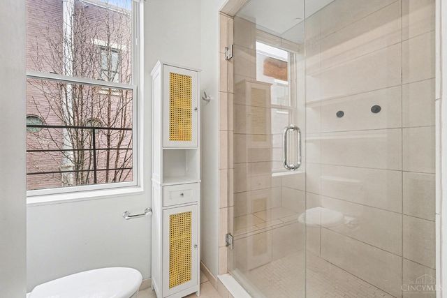 122 W Fifteenth Street, Cincinnati, OH 45202