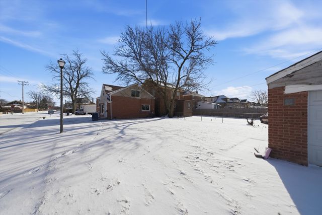 800 S 21st Avenue, Maywood, IL 60153