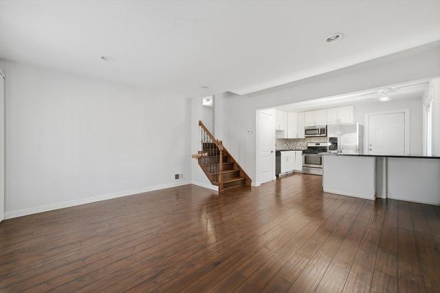 800 S 21st Avenue, Maywood, IL 60153