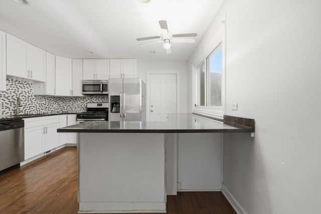 800 S 21st Avenue, Maywood, IL 60153