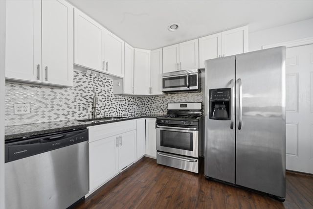 800 S 21st Avenue, Maywood, IL 60153