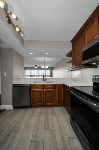 2 ADALIA AVENUE 605, Tampa, FL 33606