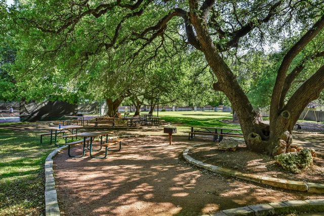 4013 Harvey Penick DR, Round Rock, TX 78664