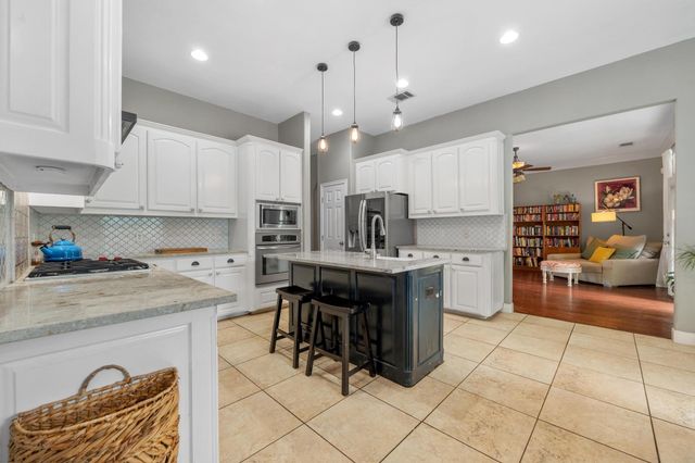 4013 Harvey Penick DR, Round Rock, TX 78664