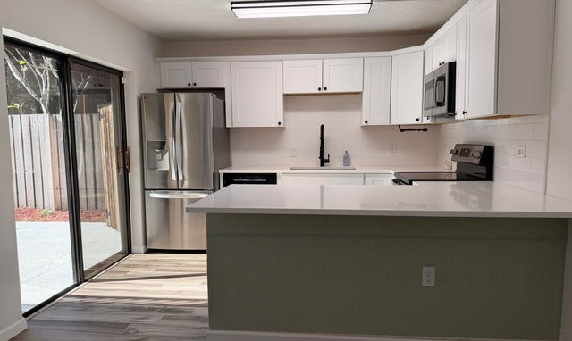 1914 19th Lane, Palm Beach Gardens, FL 33418