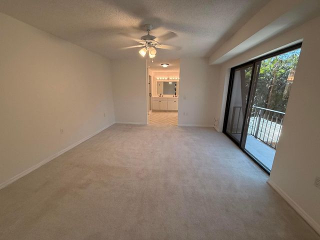 1914 19th Lane, Palm Beach Gardens, FL 33418